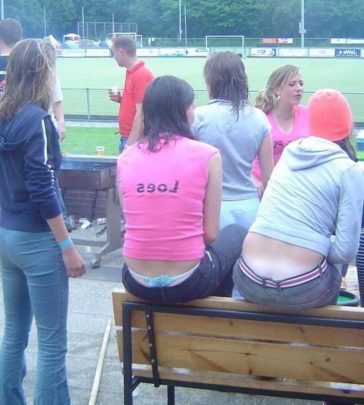 College Girls Whaletail