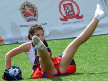 Russian Teen Wide Legs Creepshot