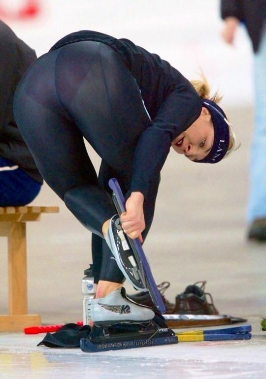 Sexy Ass Sport Girl Bending Over Sexy Candid Girls