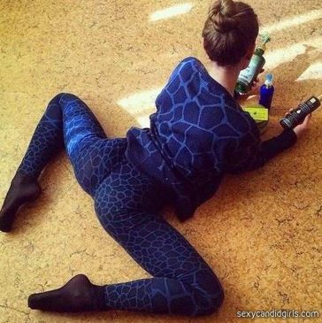 Sister Yoga Pants Ass Creepshot