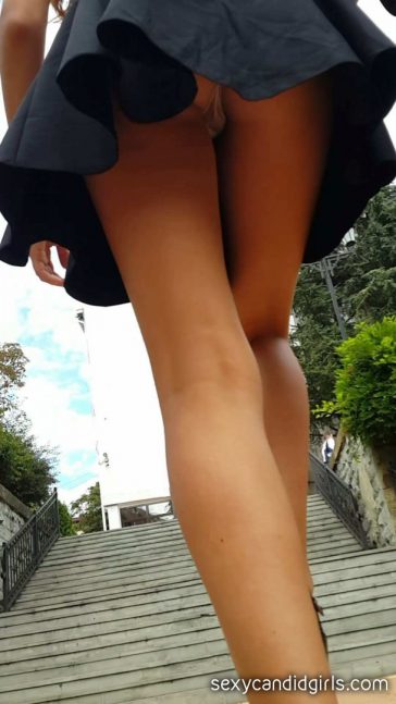 Voyeur Upskirt Girl