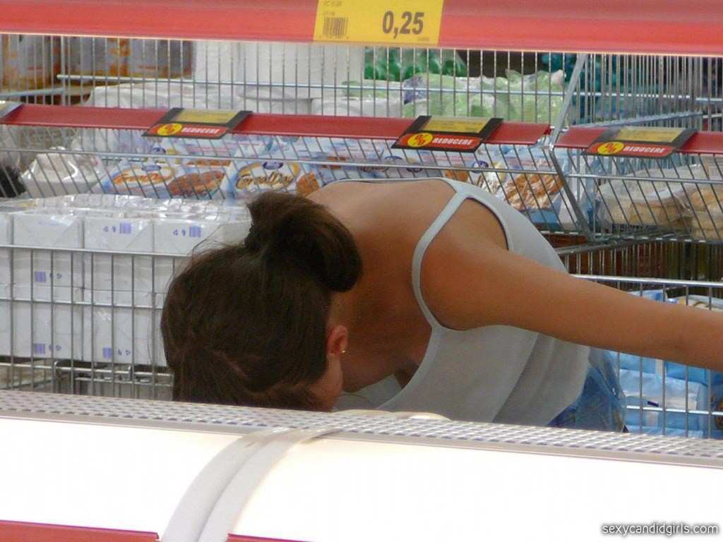 Braless Young Teen Creepshot