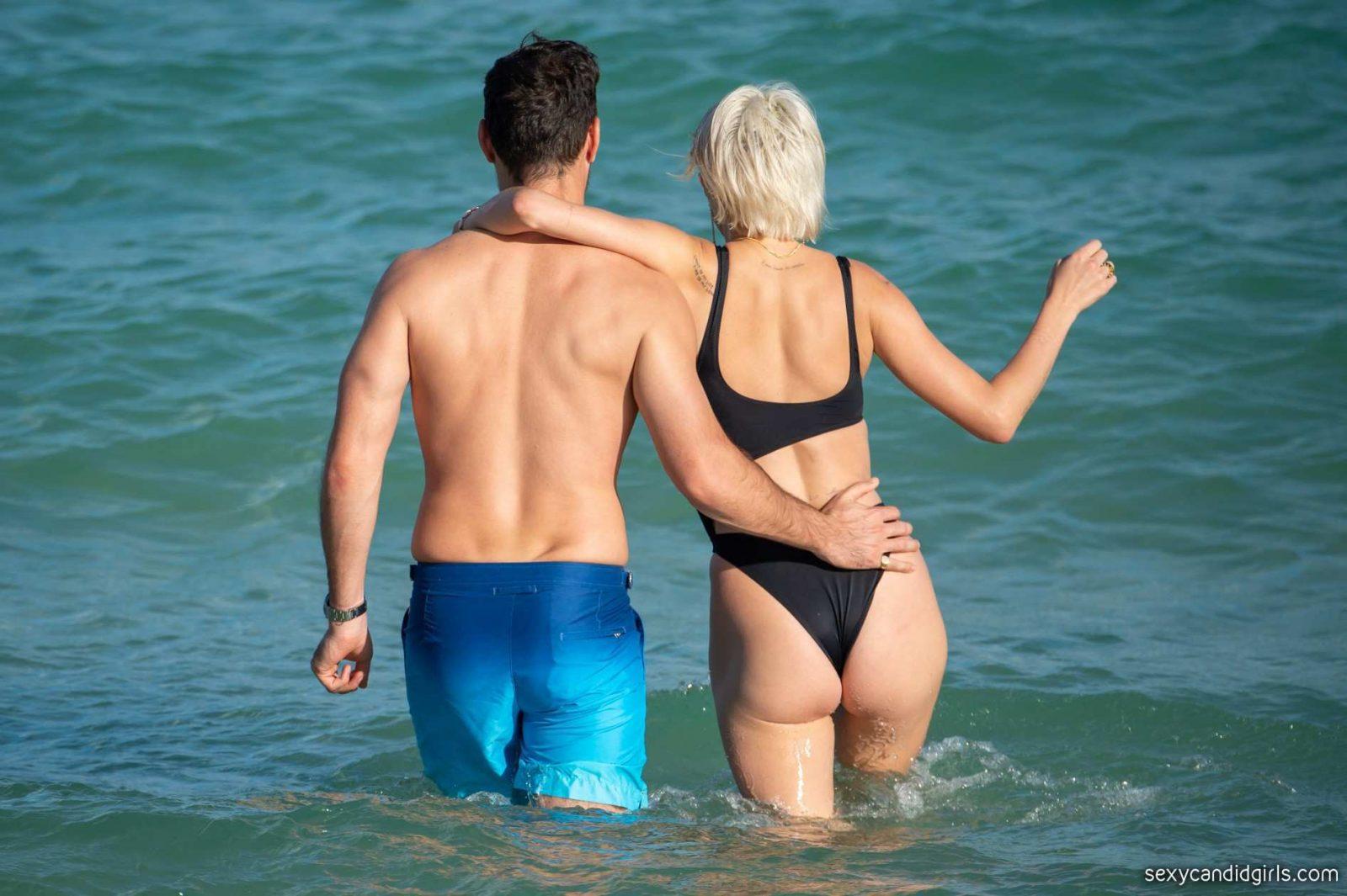 Caroline Vreeland Candid Ass