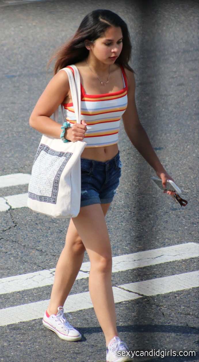 Cute Teen Voyeur Pictures 5 – Sexy Candid Girls