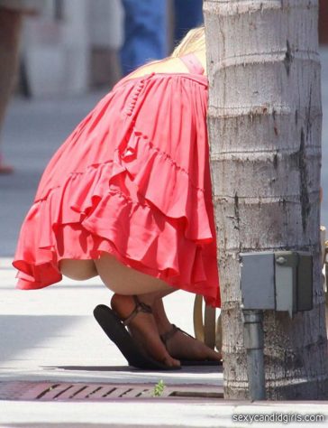 No Panties Street Upskirt