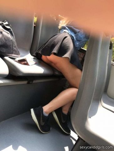 Real Slut Upskirt Creepshot