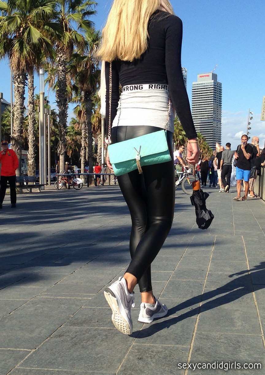 Shinny Leggings Candid Girl In Barcelona Sexy Candi