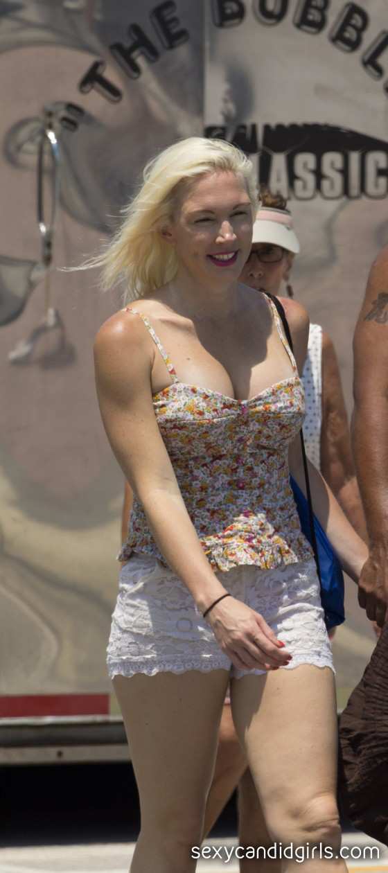 Busty Blonde Creepshots