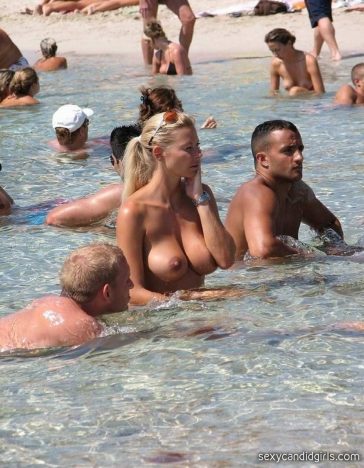 Busty Blonde Topless Creepshot