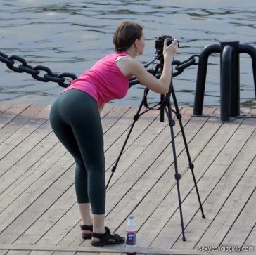 Sexy Ass Yoga Pants Photographer