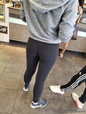Tight Ass Young Teen In Spandex Leggings