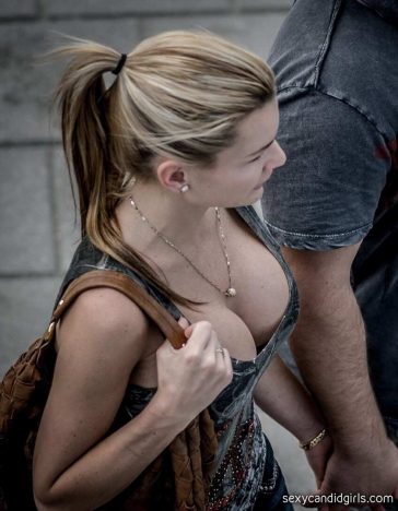 Top View Candid Cleavage
