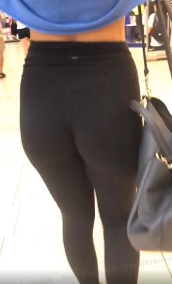 347px x 572px - Young Skinny Teen In Tight Black Leggings â€“ Sexy Candid Girls
