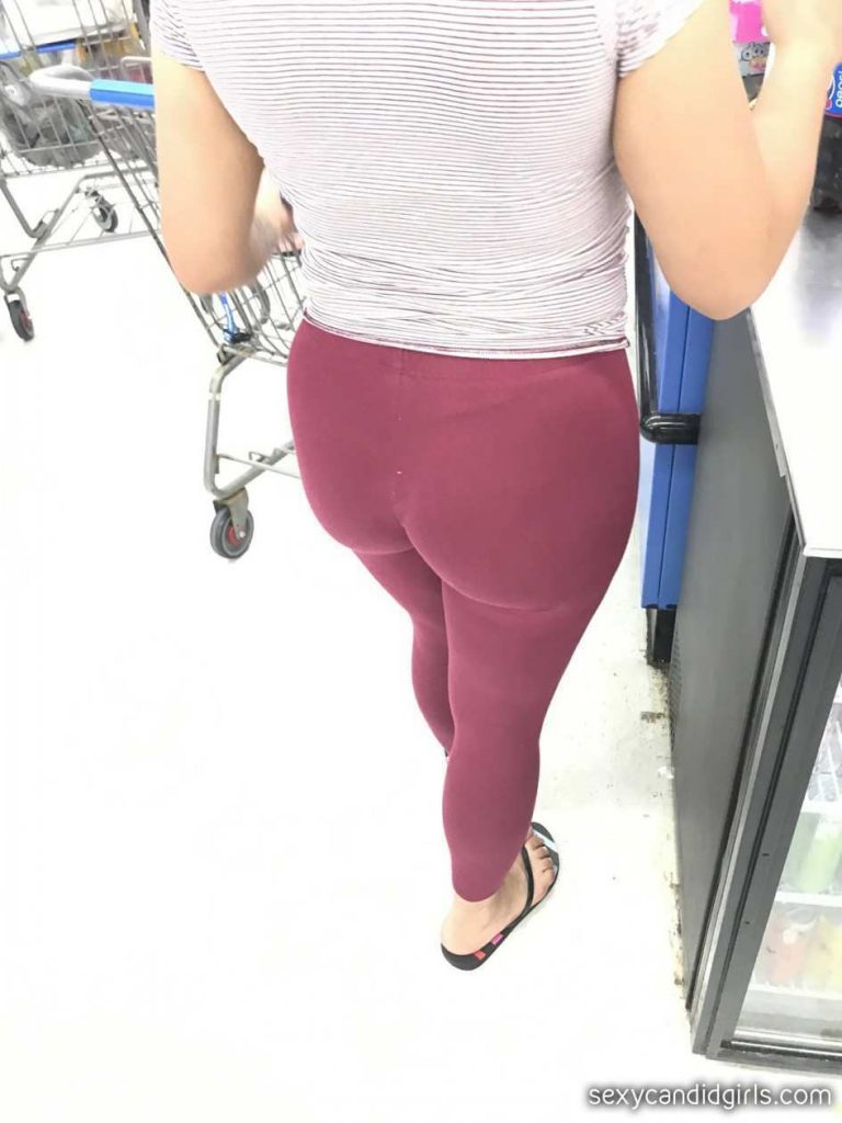Thick Ass Latina In Tight Leggings Page 3 Of 10 Sexy Candid Girls
