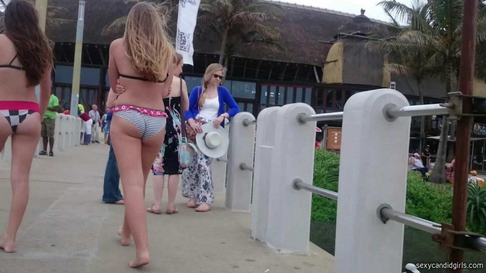 Two Young Candid Teen Creepshots