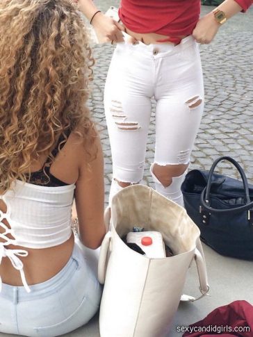 Tight Jeans Candid Cameltoe