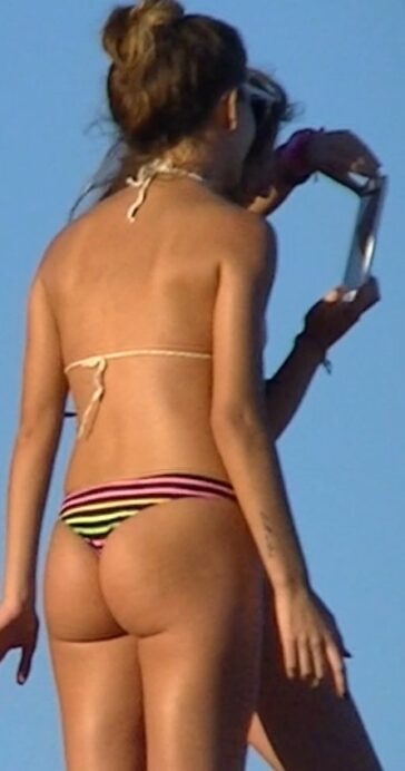 Beautiful Candid Booty Teen In Thong At The Beach