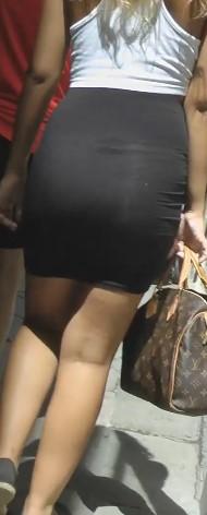 Tight Skirt Girl Bends Over