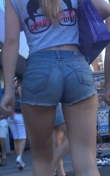 Candid Butt Blonde Teen In Shorts