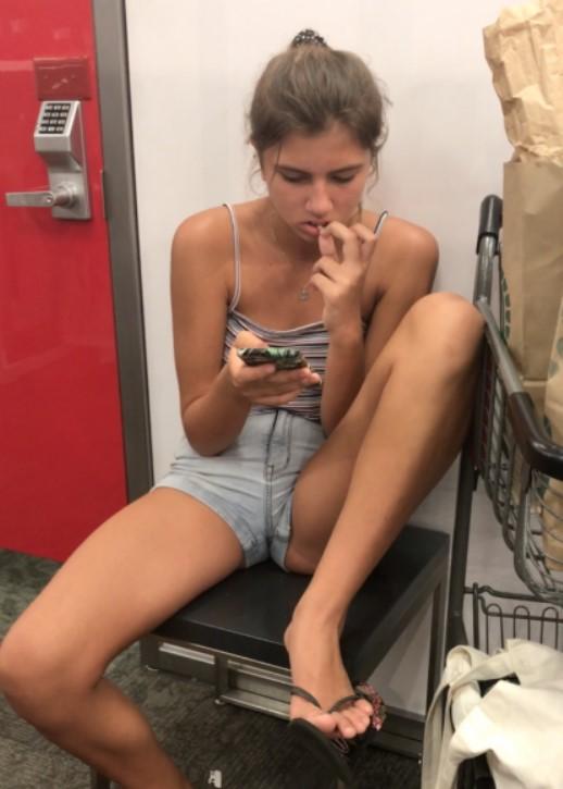 Braless Young Teen Creepshots Sexy Candid