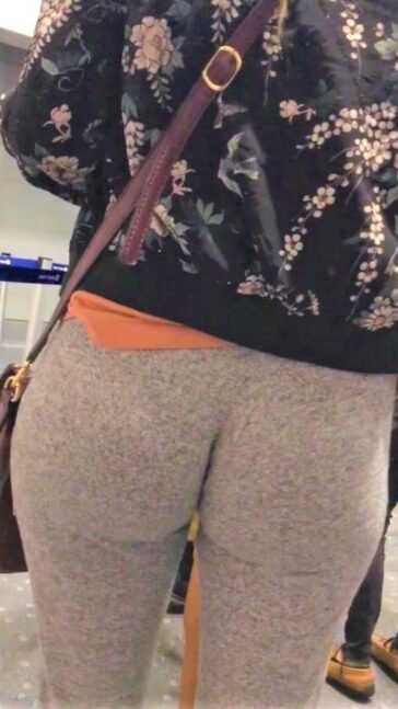 Very Tight Leggings Hot Latina Ass