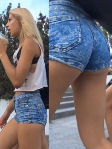 Beautiful Candid Ass Blonde In Shorts