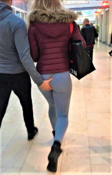 Candid Ass Girlfriend In Leggings