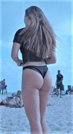 Amazing Ass Candid Teen In Thong