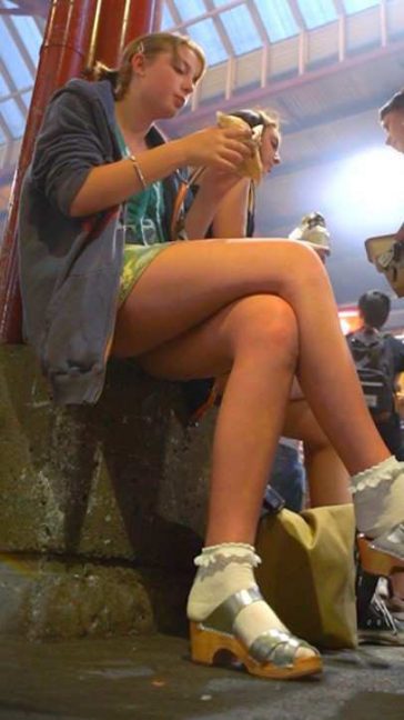 Two Teen Sisters Upskirted