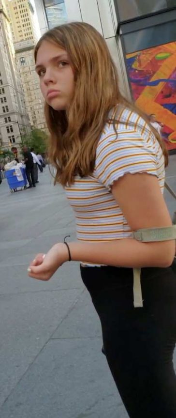 Teen In Leggings Busted