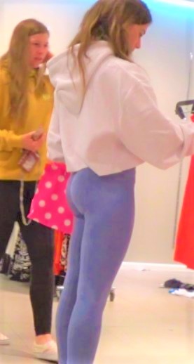 Hot Ass Girl In Leggings Busted