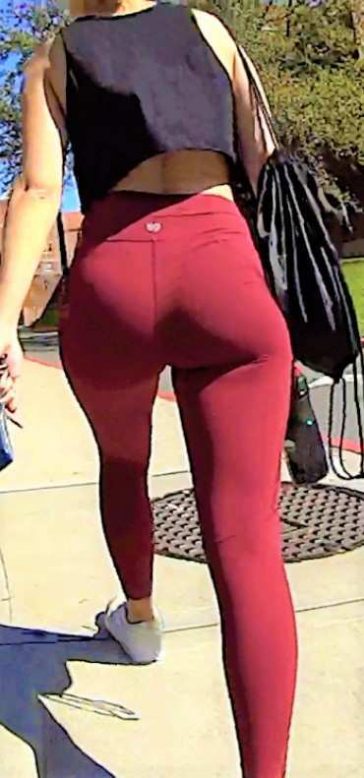 College Teen with Bubble Butt