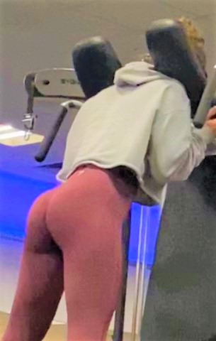 Clear lake booty on X: When girls pull their yoga pants up>>> #cameltoe # wedgie  / X