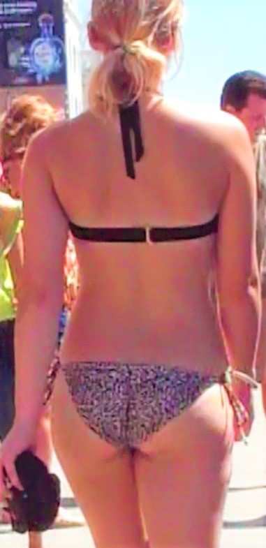 Jiggly Candid Ass Hot Girl In Bikini