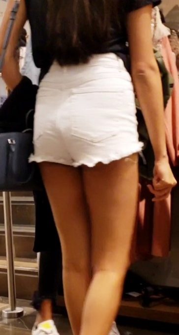 Skinny Teen In Candid White Shorts