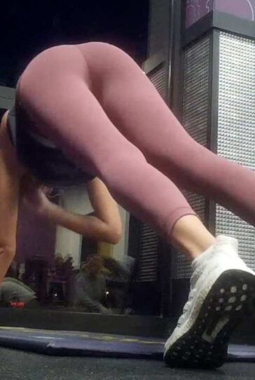 Candid Leggings Gym Girls Compilation Part26