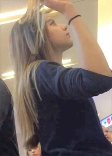 Cute Teen Candid Leggings