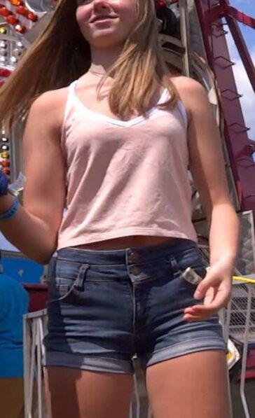 Cute Teen In Denim Shorts Creepshot