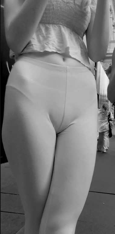 X Ray Candid Video - Teen With VPL