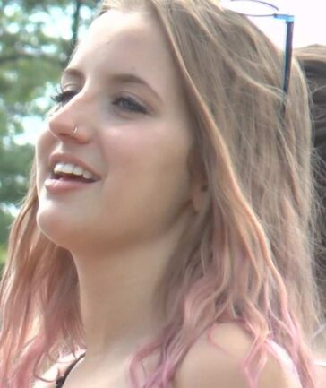 Beautiful Teen In Shorts Ass Creepshot