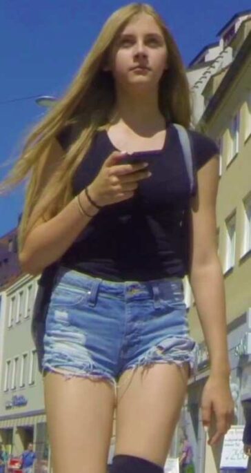 Sweet Candid Teen In Shorts