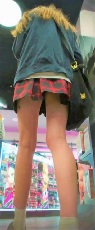 Upskirting Leggy Schoolgirls Part1