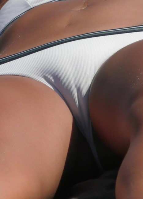 Candid Cameltoe Beach Voyeur