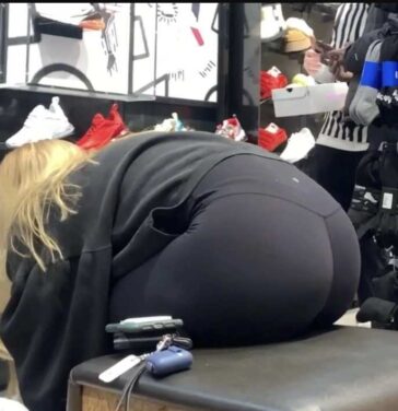 Lulu Leggings Candid Ass Hottie