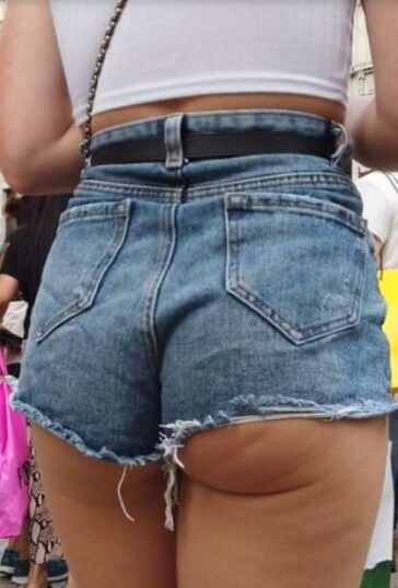 Candid Shorts Blonde Cheeky Ass