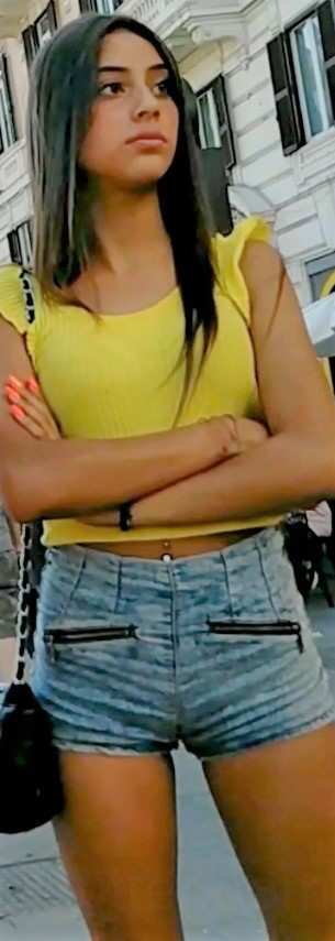 JB Teen In Shorts Gorgeous Candid Ass