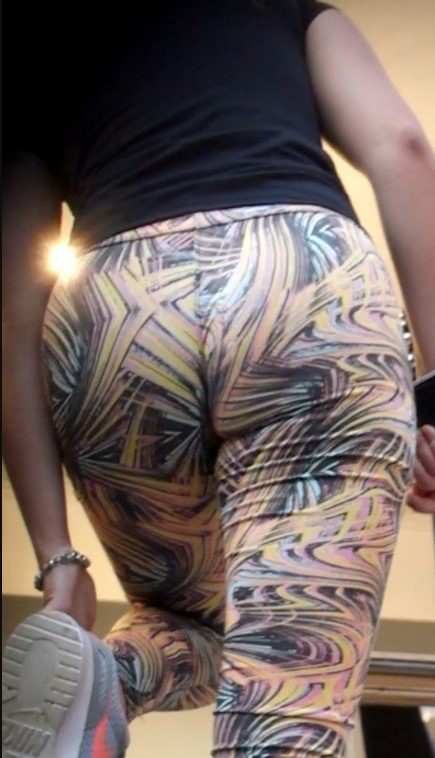 Sexy Yoga Pants Candid Ass Hottie