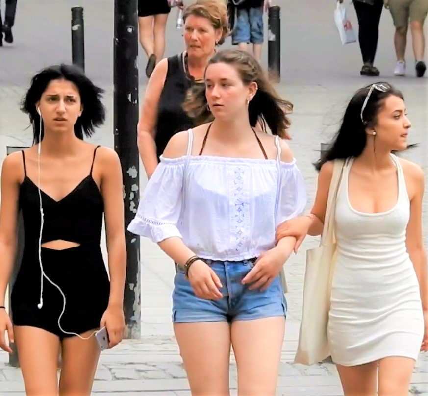 Three Hot Candid Teens