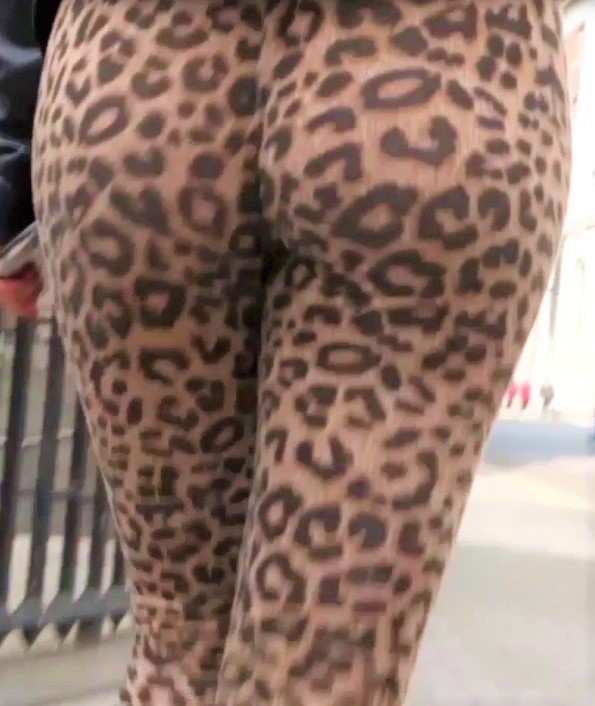 Hot British Girls Jigglinig Asses Compilation