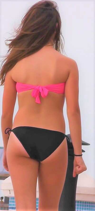 Lovely Teen Ass In Bikini
